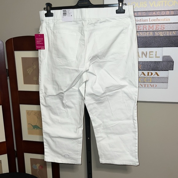 NWT Kim Rogers Tummy control Capri - Picture 2 of 3